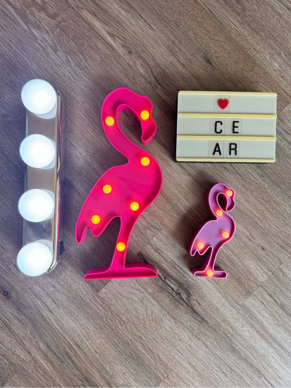Cute Flamingo Room Decor Bundle – LED Lights & Lightbox